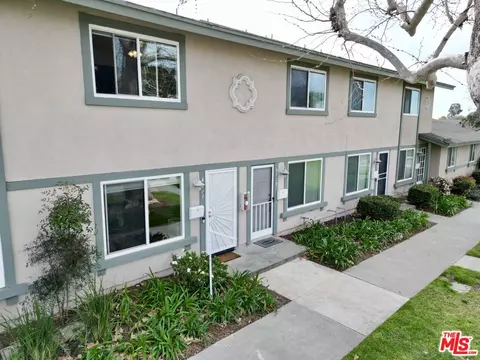 4721 Arena Cir, Huntington Beach, CA 92649