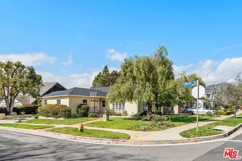 501 Arbramar Ave, Pacific Palisades, CA 90272