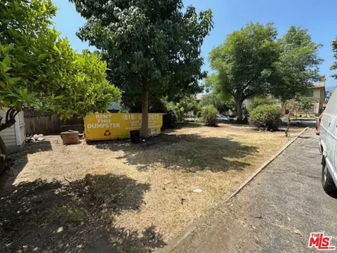 Exterior - 644 Alexander St, Glendale, CA 91203 photo 3 of 8