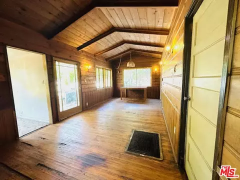 Entry Way - 644 Alexander St, Glendale, CA 91203 photo 1 of 5