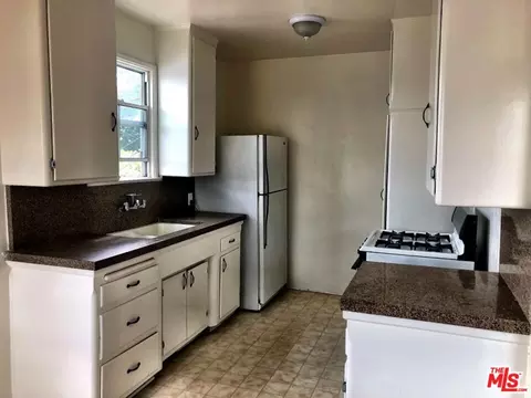 1429 N Altadena Dr, Pasadena, CA 91107 photo 3