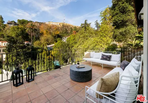 3316 Ledgewood Dr, Los Angeles, CA 90068