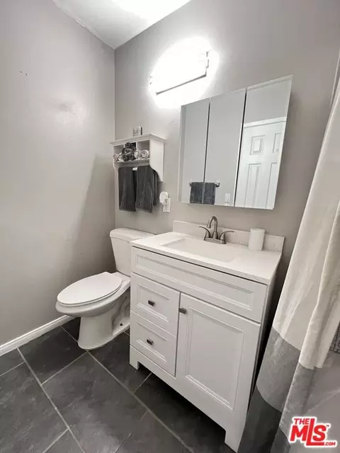 Bath - 1511 E Central Ave, Redlands, CA 92374 photo 2 of 2