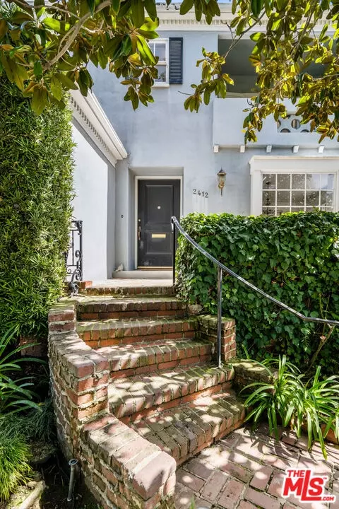 2412 Canyon Dr, Los Angeles, CA 90068