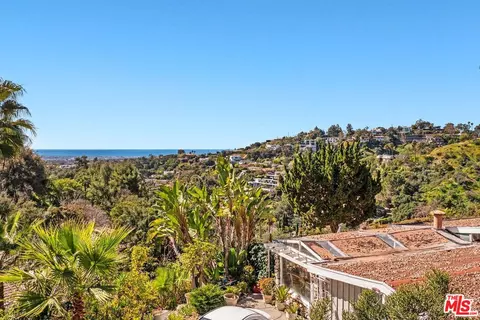 12010 Chalon Rd, Los Angeles, CA 90049