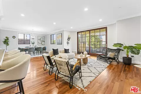 10617 Eastborne Ave #202, Los Angeles, CA 90024
