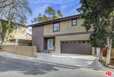 2127 Camorilla Dr, Los Angeles, CA 90065