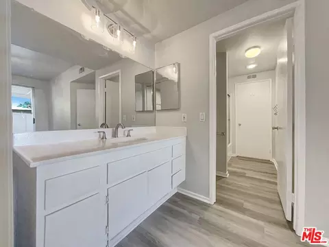 2426 Pleasant Way #K, Thousand Oaks, CA 91362 photo 14