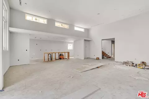 2117 Parnell Ave, Los Angeles, CA 90025