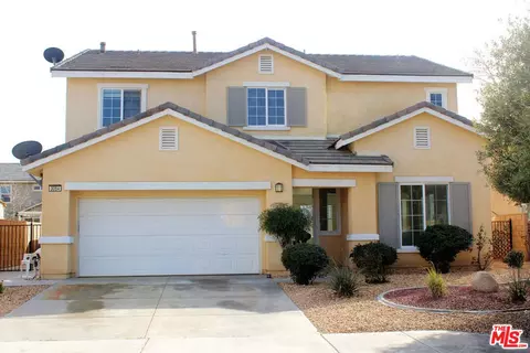 3054 San Luis Dr, Lancaster, CA 93535
