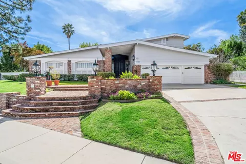 20342 Delita Dr, Woodland Hills, CA 91364