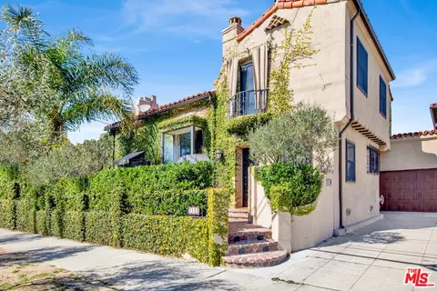 7155 Oakwood Ave, Los Angeles, CA 90036