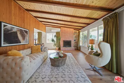 11429 Mccune Ave, Los Angeles, CA 90066