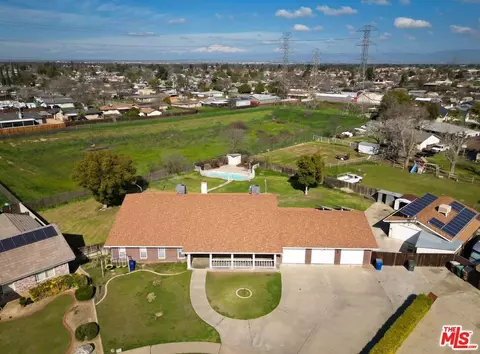 11100 Dee Dee Ct, Bakersfield, CA 93312 photo 11