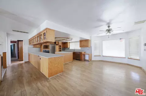 11100 Dee Dee Ct, Bakersfield, CA 93312 photo 9