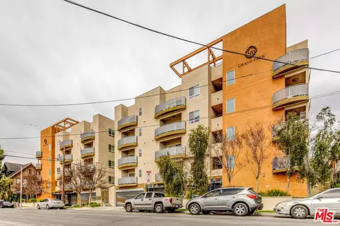 2321 W 10th St #203, Los Angeles, CA 90006