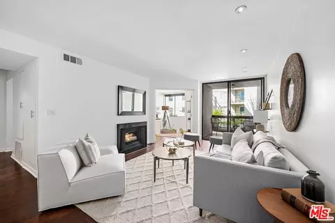 1215 N Olive Dr #306, West Hollywood, CA 90069