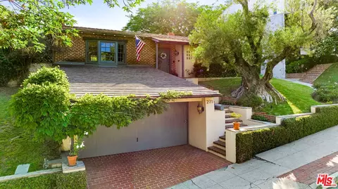 271 Bronwood Ave, Los Angeles, CA 90049