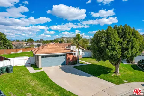 11663 Bananawood Ct, Fontana, CA 92337