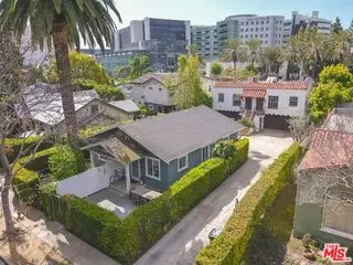 345 Huntley Dr, West Hollywood, CA 90048
