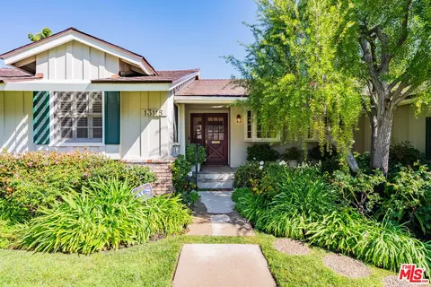 13115 Nimrod Pl, Los Angeles, CA 90049