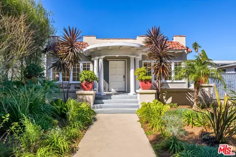 1515 Courtney Ave, Los Angeles, CA 90046
