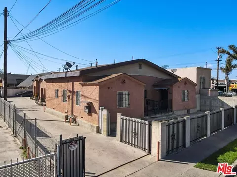 909 S Tamarind Ave, Compton, CA 90220