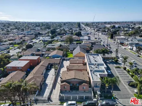View/Area - 909 S Tamarind Ave, Compton, CA 90220 photo 1 of 7