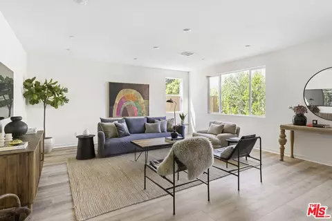 11763 N Fenton Ave #8, Sylmar, CA 91342