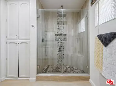 Bath - 1115 Grand Ave, Spring Valley, CA 91977 photo 3 of 10