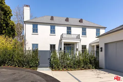 12324 25th Helena Dr, Los Angeles, CA 90049