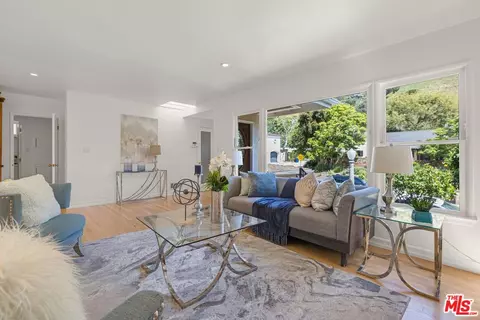 1669 N Beverly Dr, Beverly Hills, CA 90210