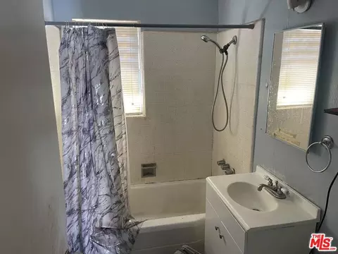 13853 Carson St, Trona, CA 93562 photo 4
