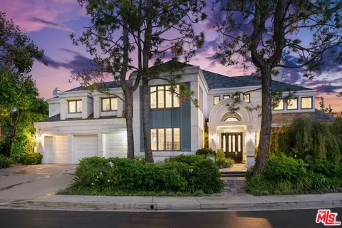 2496 Lancelot Ln, Los Angeles, CA 90077