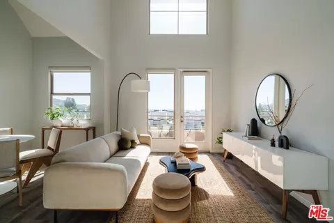 201 E Angeleno Ave #416, Burbank, CA 91502
