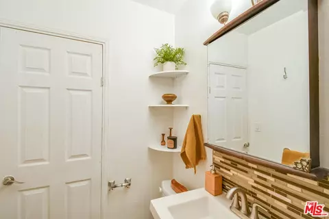 Bath - 239 E Haven Ave, Arcadia, CA 91006 photo 2 of 2