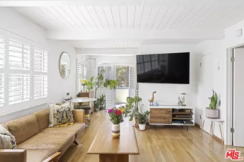 2621 6th St #5, Santa Monica, CA 90405