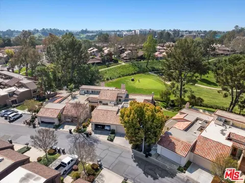 View/Area - 440 Pinehurst Ct, Fullerton, CA 92835 photo 6 of 8