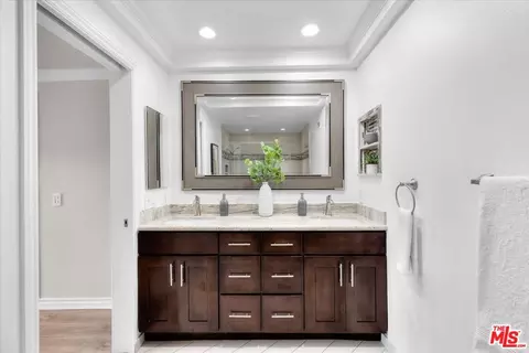 Bath - 440 Pinehurst Ct, Fullerton, CA 92835 photo 1 of 2