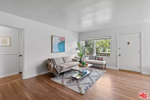 Living - 481 Avenue 64, Pasadena, CA 91105 photo 3 of 6