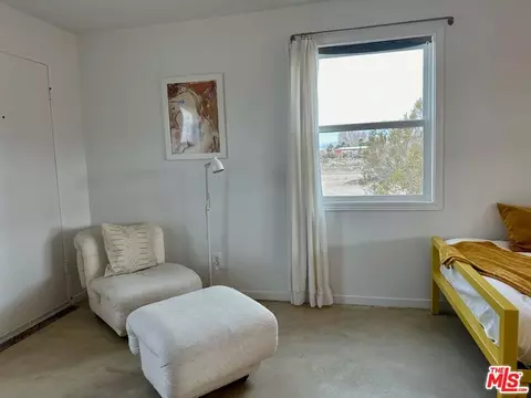 Bedroom - 57674 Mirasol Rd, Landers, CA 92285 photo 4 of 4