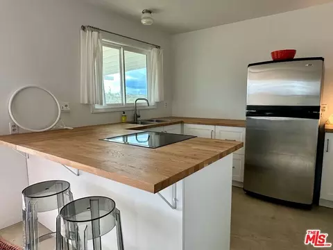 Kitchen - 57674 Mirasol Rd, Landers, CA 92285 photo 1 of 1