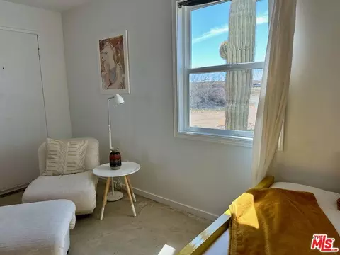 Bedroom - 57674 Mirasol Rd, Landers, CA 92285 photo 3 of 4