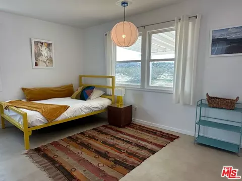 Bedroom - 57674 Mirasol Rd, Landers, CA 92285 photo 2 of 4