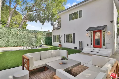1034 N Hayworth Ave, West Hollywood, CA 90046