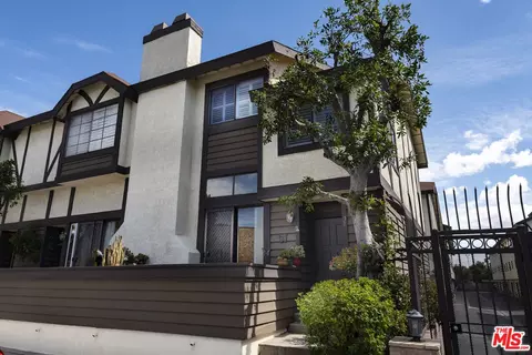19355 Sherman Way #37, Reseda, CA 91335