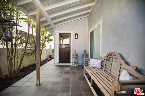 Exterior - 5122 Moonstone Way, Oxnard, CA 93035 photo 2 of 12