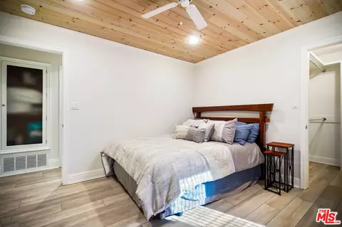 Bedroom - 5122 Moonstone Way, Oxnard, CA 93035 photo 5 of 5