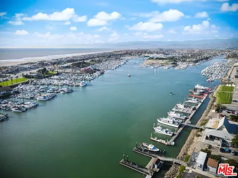 View/Area - 5122 Moonstone Way, Oxnard, CA 93035 photo 14 of 22