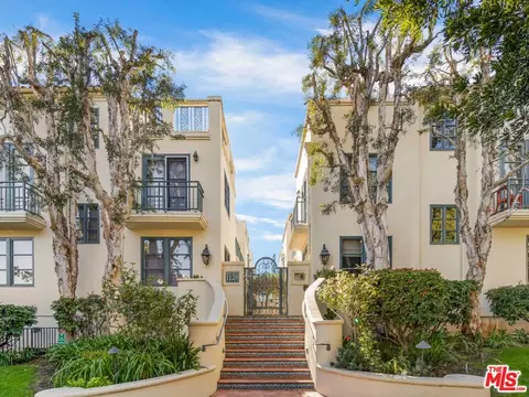 1128 Princeton St #8, Santa Monica, CA 90403